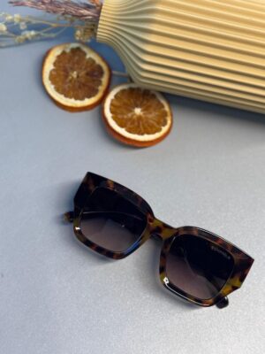 Chanel CC Kristalli Tortoise Güneş Gözlüğü-  Kaplumbağa kabuğu kahve degrade