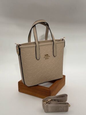 Coach Gofraj orta boy kova vizon çanta