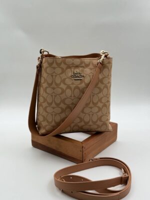 Coach monogram orta boy çapraz kum çanta