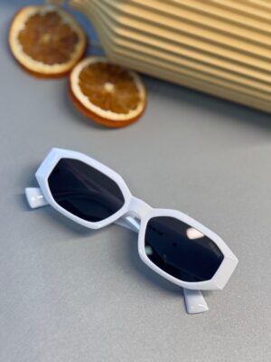 Prada Retro Effect Güneş Gözlüğü - Beyaz