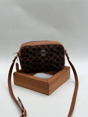 Coach postacı taba kahve çanta