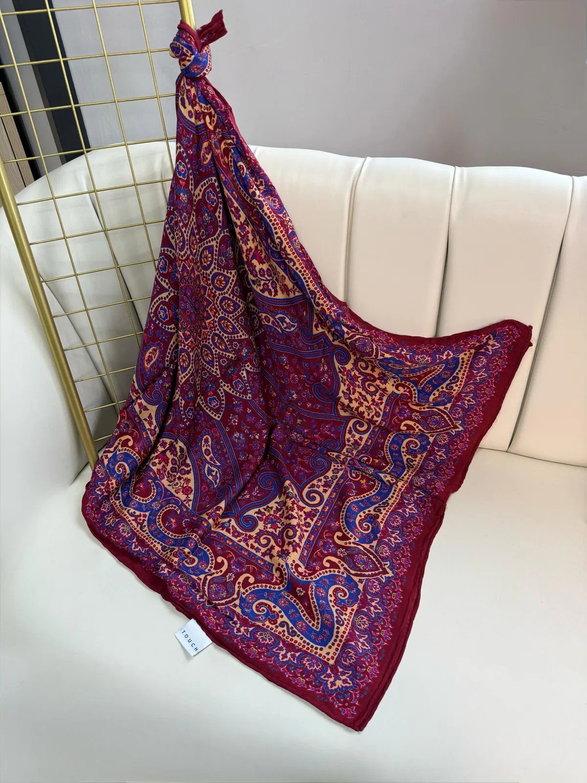 Tutti Frutti Zambak Desenli Yün İpek Şal