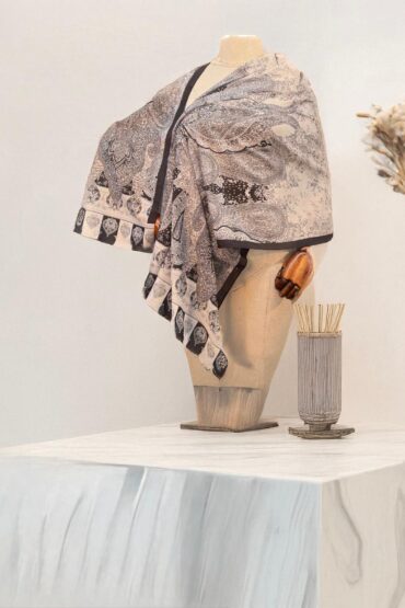 Siyah Retro Desen Pamuk Soft Şal