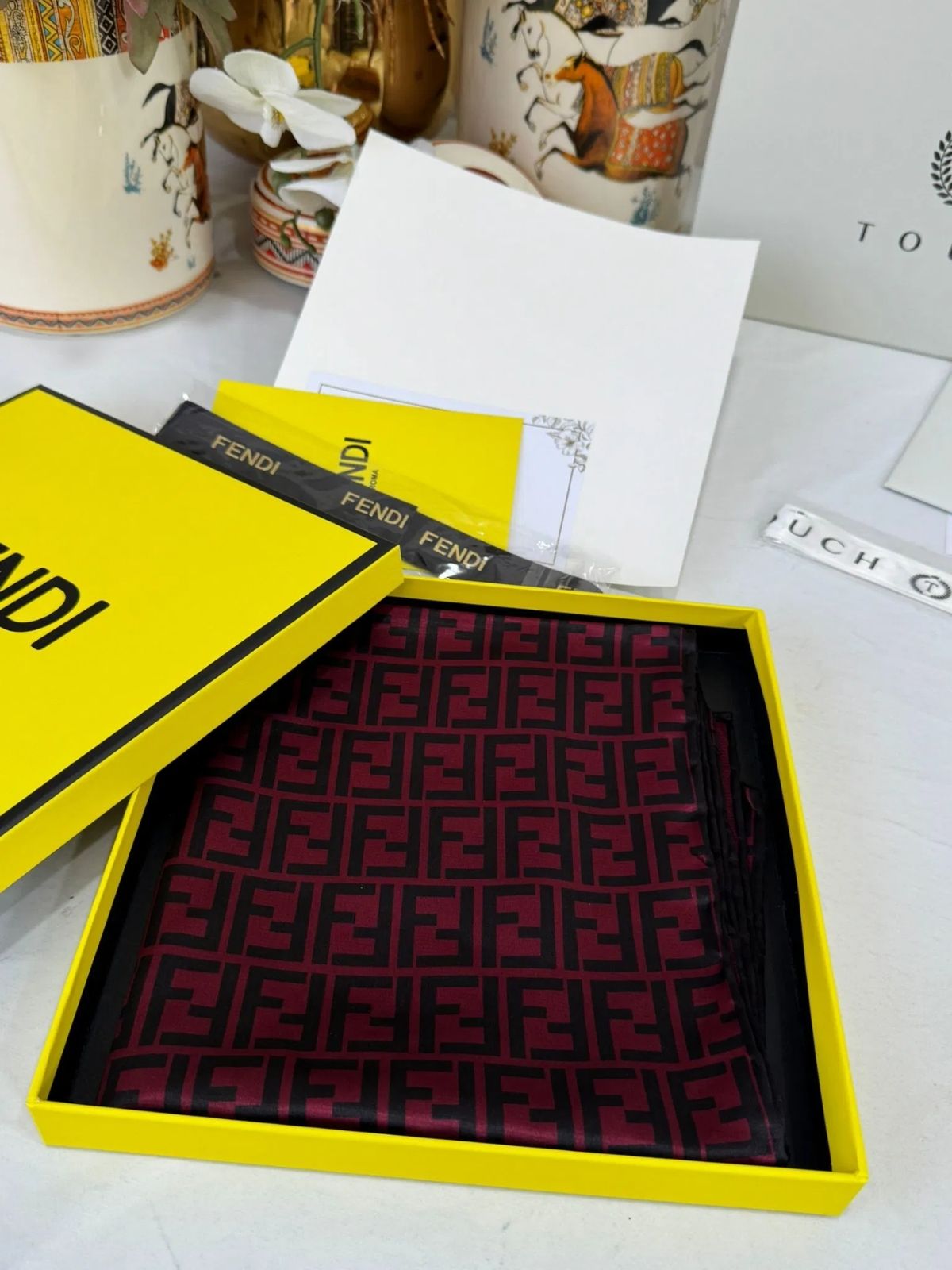 İthal Çifttaraflı Fendi İnci Vual İpek Şal-14500 -Bordo - Görsel 6