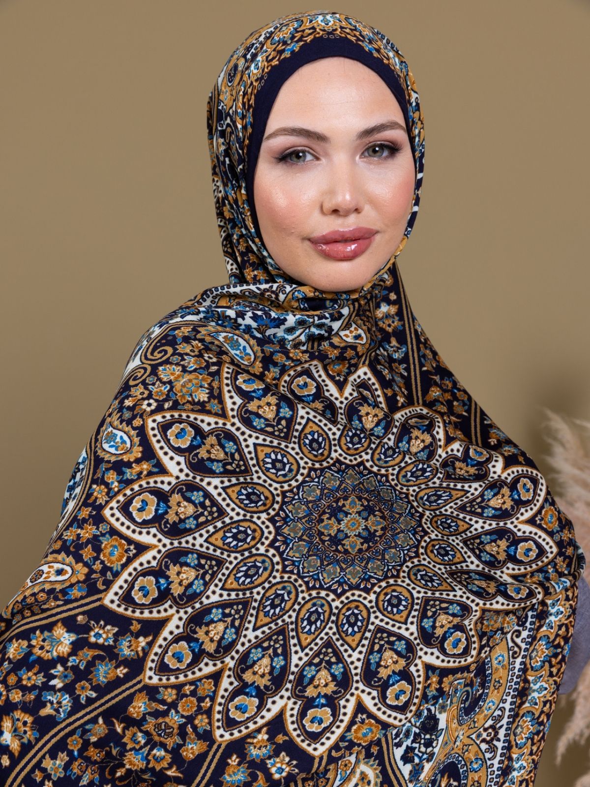 Gece Mavisi Zambak Desenli Yün İpek Şal - Görsel 2