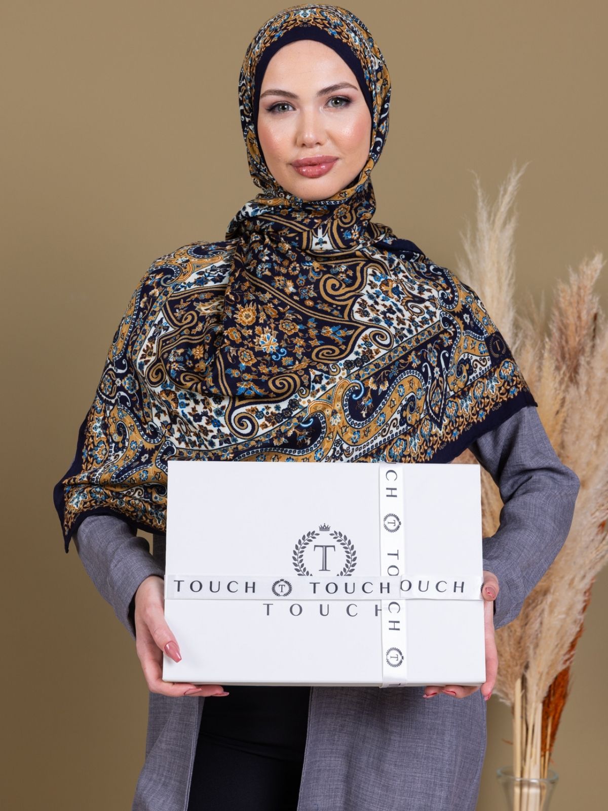 Gece Mavisi Zambak Desenli Yün İpek Şal - Görsel 5