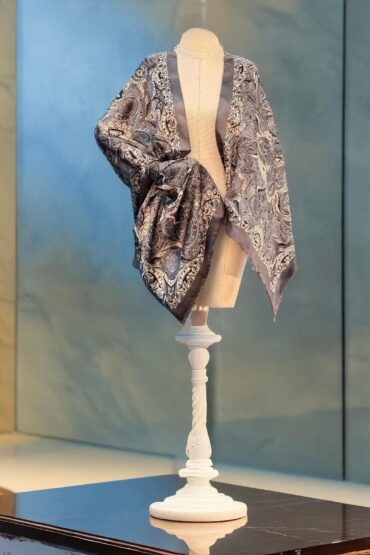 Gri Kibele Desen Vual Şal