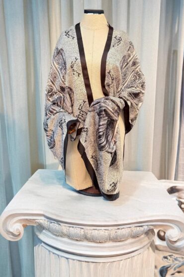 Siyah Retro Desen Vual Şal