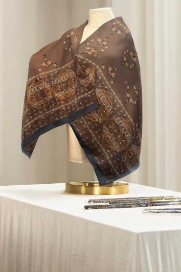 Kahve Zarif Desen Pamuk Soft Şal