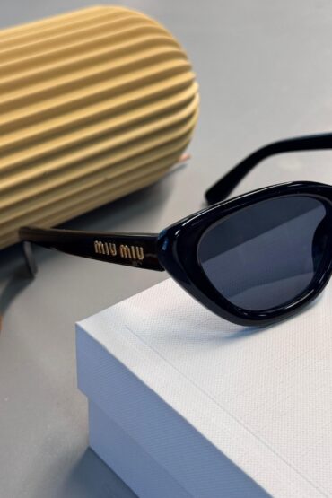 Miu Miu Cat-Eye Güneş Gözlüğü -  Siyah