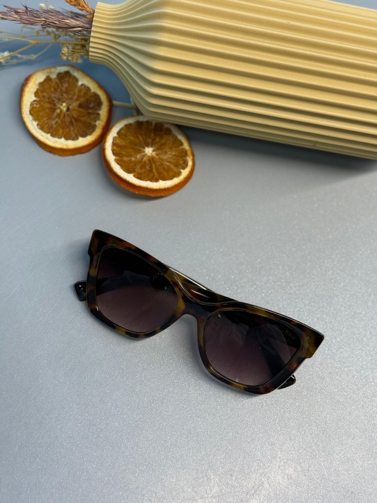 Miu Miu Kedi Gözü Güneş Gözlüğü - Leopar