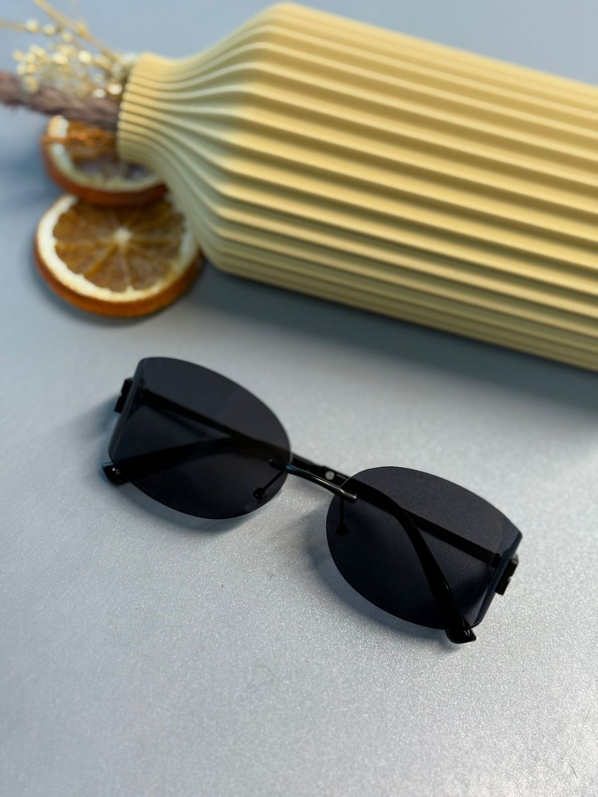 Mıu Mıu Özel Tasarım Köşeli Güneş Gözlüğü - Sİyah