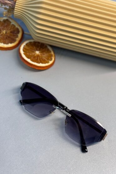 Miu Miu Cam Detaylı Güneş Gözlüğü - Gümüş Lacivert