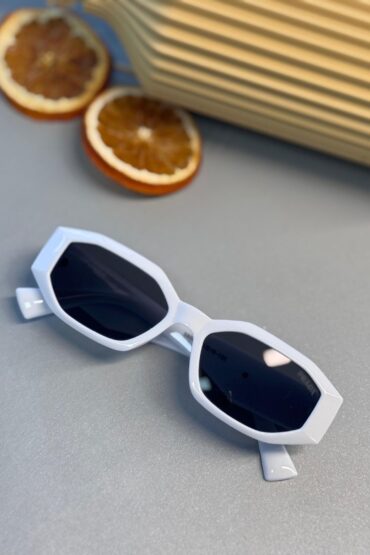 Prada Retro Effect Güneş Gözlüğü - Beyaz